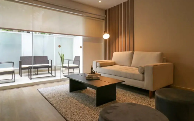 w Stunning 1BR Near Malecon in Barranco