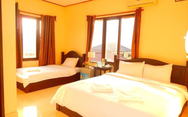 Vang Vieng Camellia Hotel