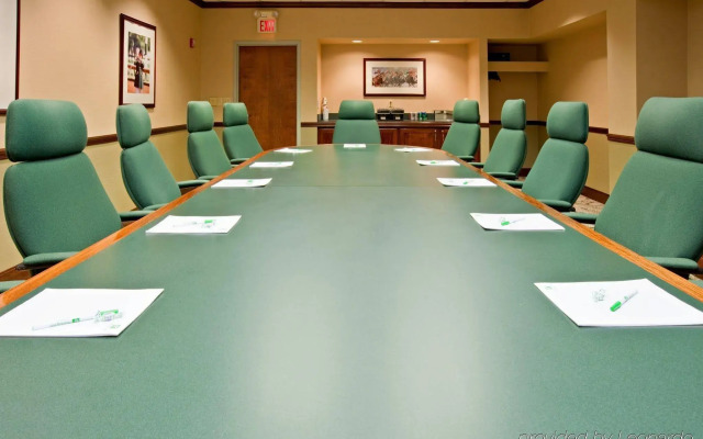 Holiday Inn Cincinnati-Riverfront by IHG