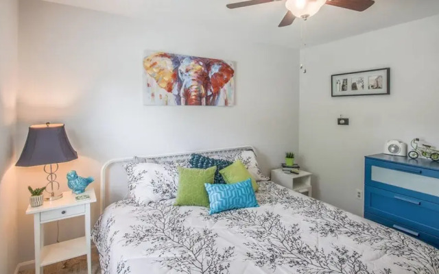 4 bedroom, Nightingale Lane