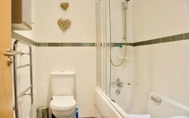 3 Bedroom Duplex Apartment In Edinburgh