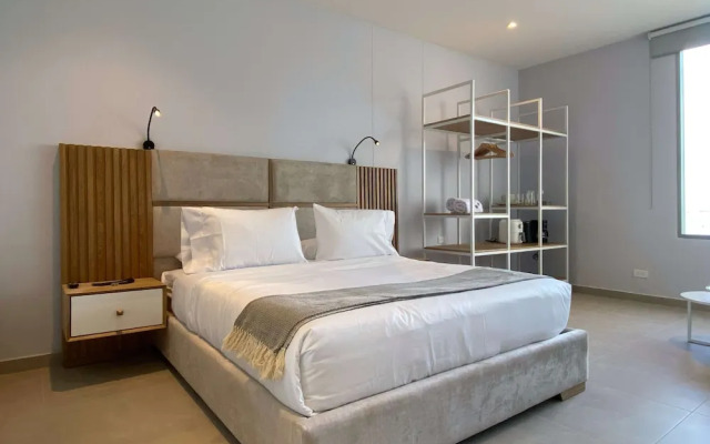 w Grandiose 2BR w Lovely Terrace in CTG