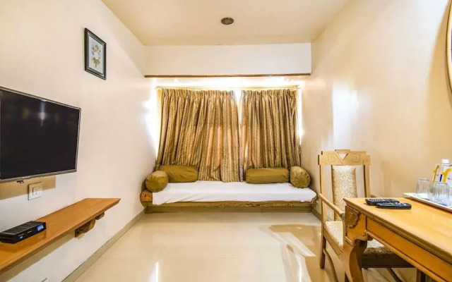 FabHotel Rajwada Baner