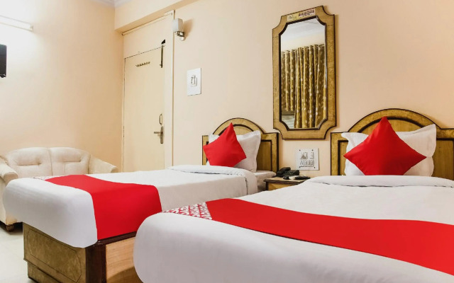 Flagship 75604 Hotel Embassy Exhibition Rd