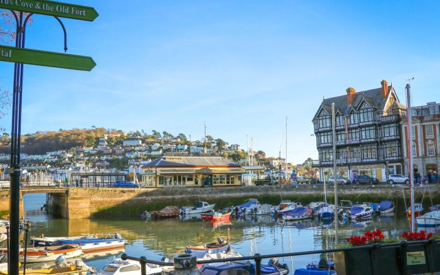 No1 The Pottery, Dartmouth