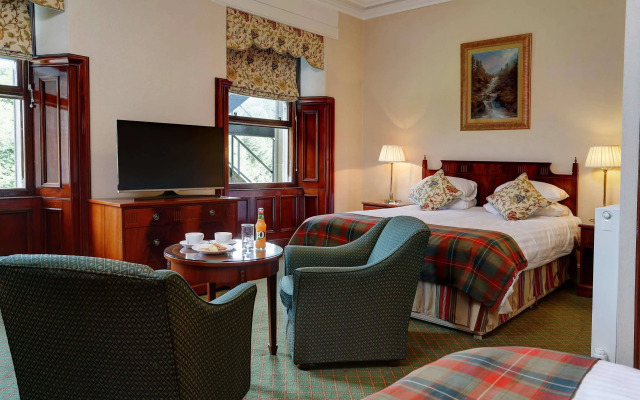 Cartland Bridge Hotel
