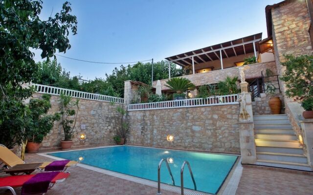 Group Accomodation in Crete