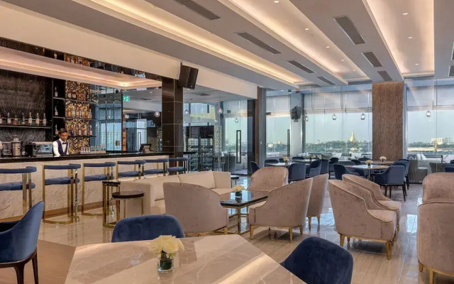 Yangon Thanlwin Hotel