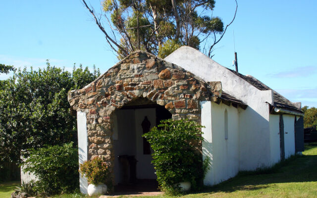 Leeuwenbosch Country House - Amakhala Game Reserve