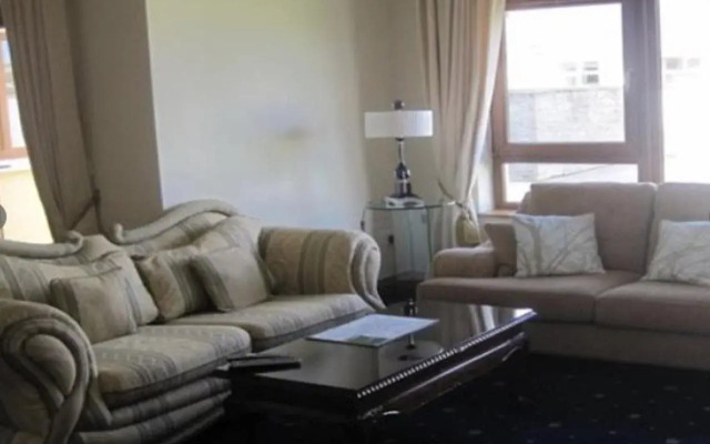 Killarney House
