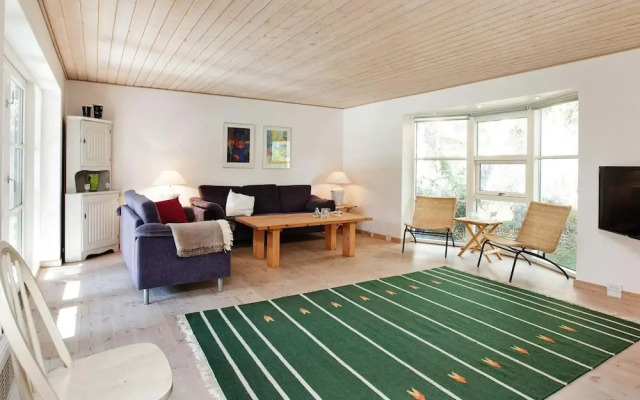 8 Person Holiday Home in Store Fuglede