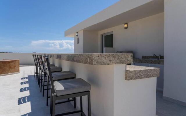 Brand new 2 Bedroom 2 Bath condo with rooftop pool Camino Viejo 403