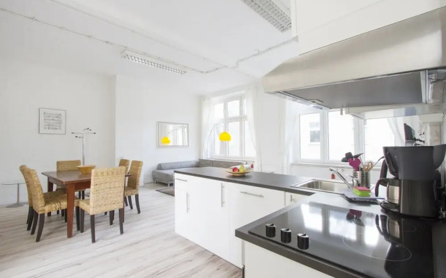 Primeflats - Lofts am Flugfeld Tempelhof