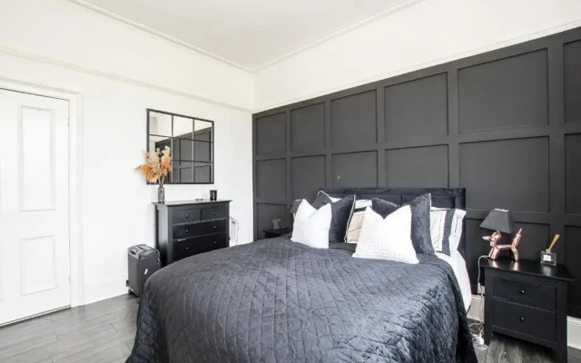 7 Argyle Terrace