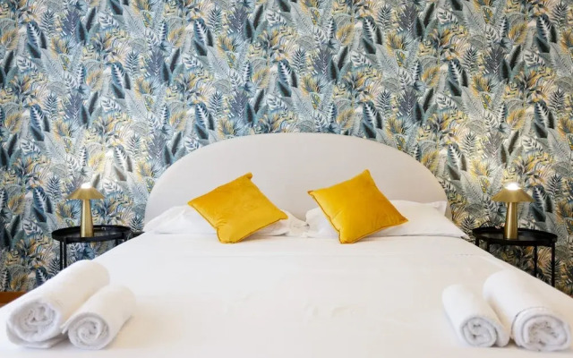 Riviera di Chiaia 207