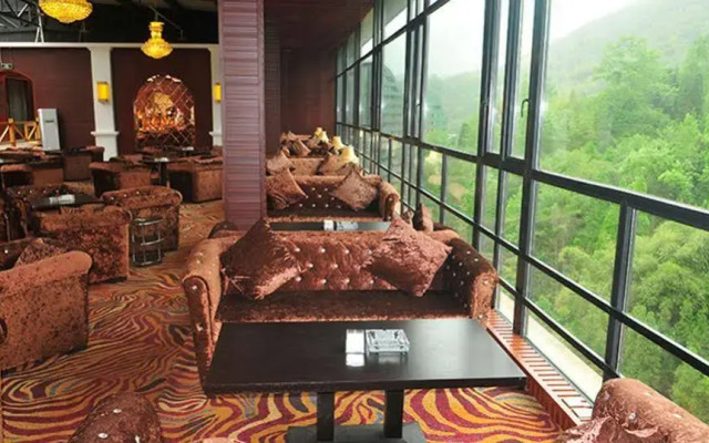 Huashuiwan No. 1 Hot Spring Hotel
