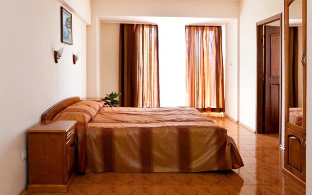 Hotel Sunny