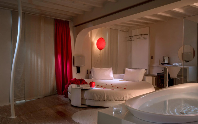 Suite Sistina For Brave Lovers