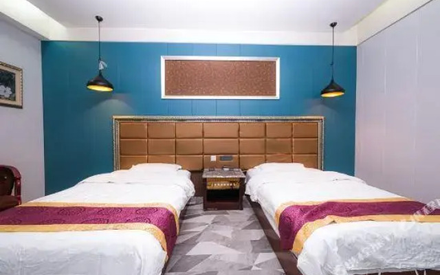 Xinhua Business Hotel