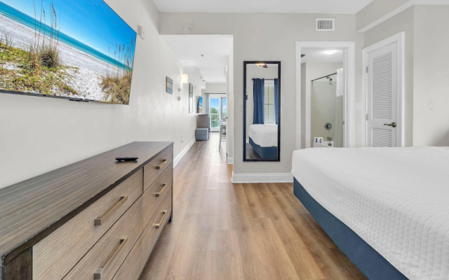 Carillon Beach Inn 310