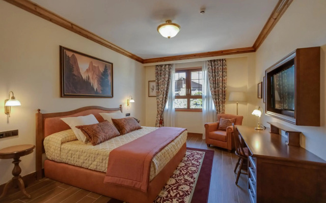 PortAventura Hotel Colorado Creek - Includes unlimited access to PortAventura Park & 1 access to Ferrari Land
