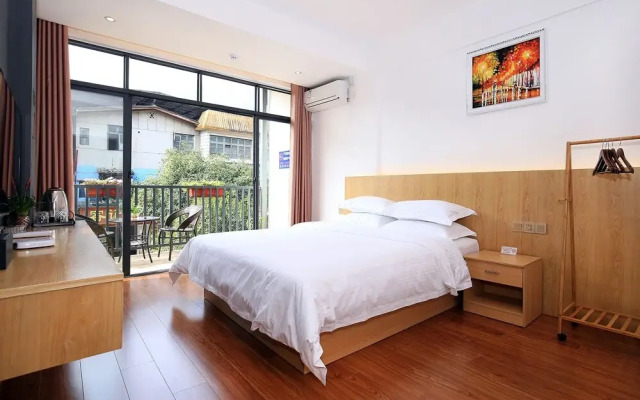 Hua Yue Ge Boutique Hotel