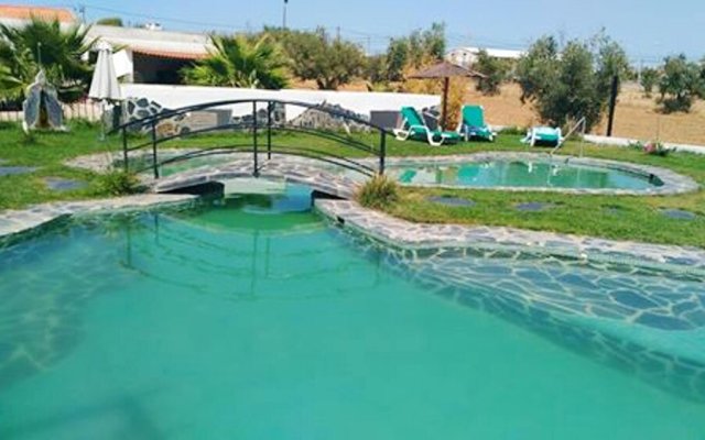 House With 2 Bedrooms in Montoito, With Pool Access, Enclosed Garden a