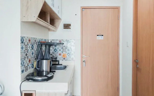 Good Location and Comfortable Studio Apartment B Residence