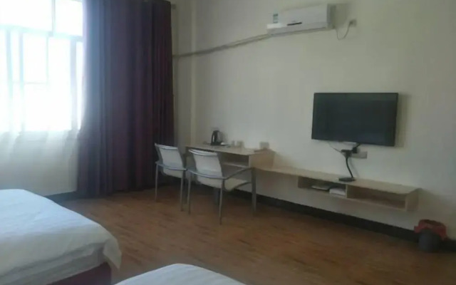 Longsheng Hotel