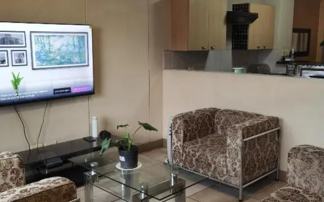 Prestige Apartment Sandton at Westpoint