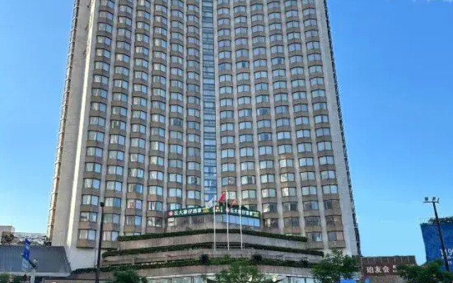 Nanpowan Hotel Guangzhou (Changgang Subway Station Branch Haizhu District)
