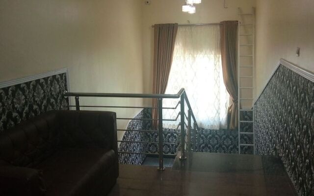 Pameec Luxury Suites