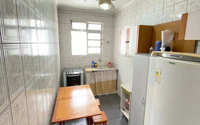 Pé na Areia Praia da Guilhermina IV