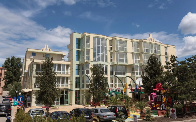 Sunny Day Club Hotel