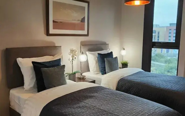 Sheffield 6th Floor City View Apartment