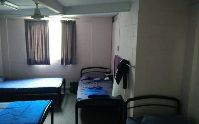 Cairns Girls Hostel