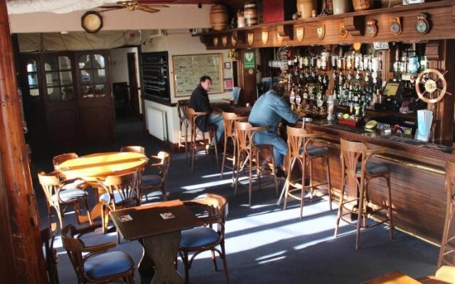 The Yacht Inn