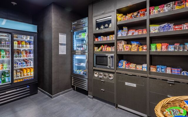 Courtyard by Marriott  East Lansing Okemos