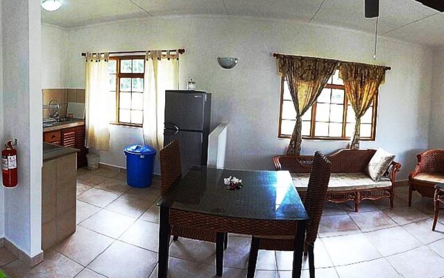 Le surmer self catering chalets