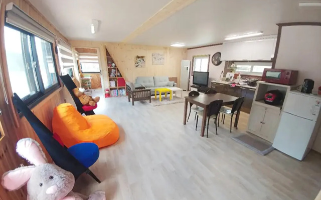 Jecheon Skylight Pension