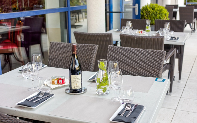 Golden Tulip CDG Airport Villepinte