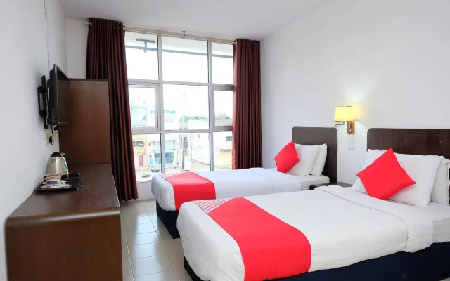 Grand City Hotel I By OYO Rooms