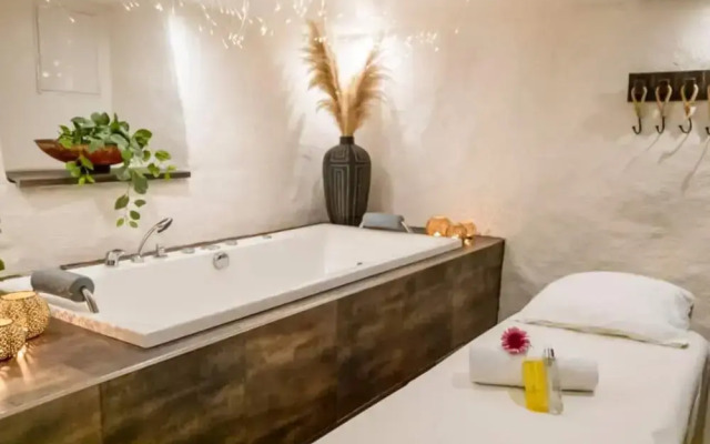 Cosy Vacation Home With Free Breakfast