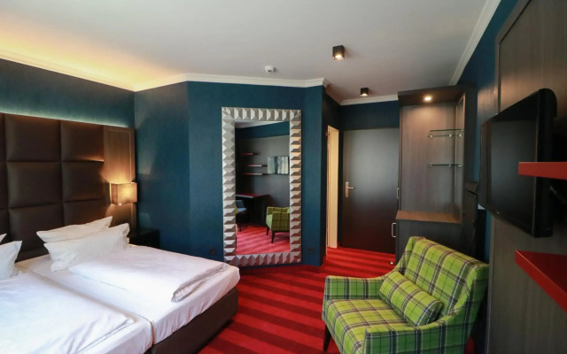 Cavalier Oceanfront Resort