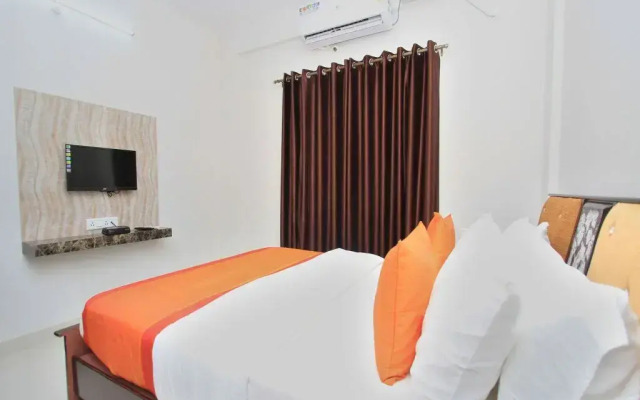 Hotel Royal Residence by OYO Rooms