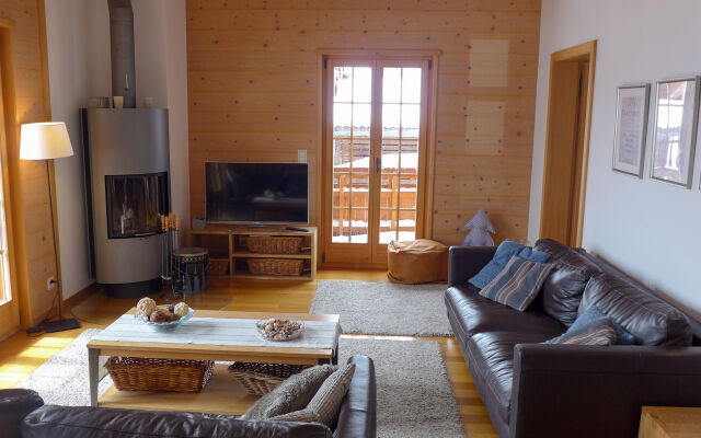 Chalet Snowflake