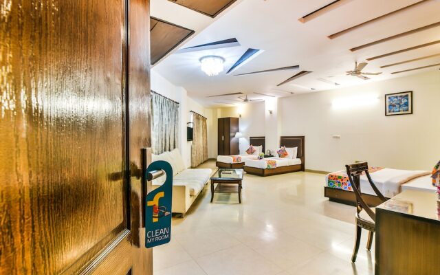 FabHotel Alpine Tree
