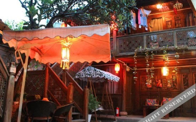 Xiyouji Crystal Palace Inn Lijiang