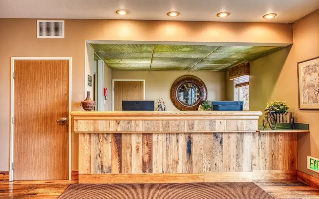 Rory & Ryan Inn