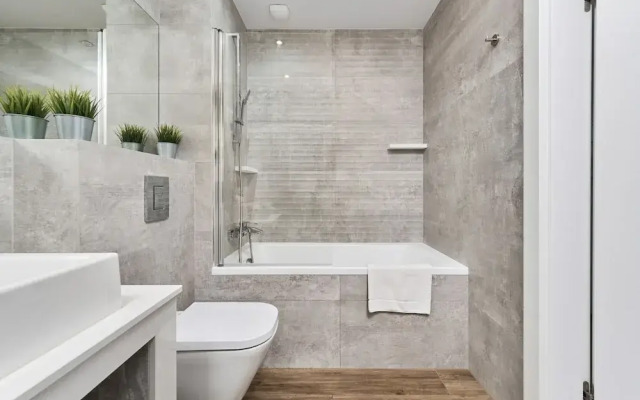 Apartment Aleja Architektów by Renters